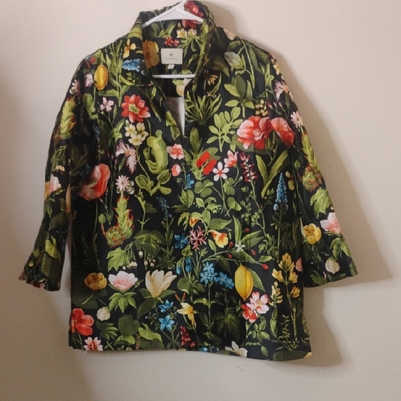 Tuckernuck Tops - Tuckernuck Noir Blooming Botanical Margot Top L